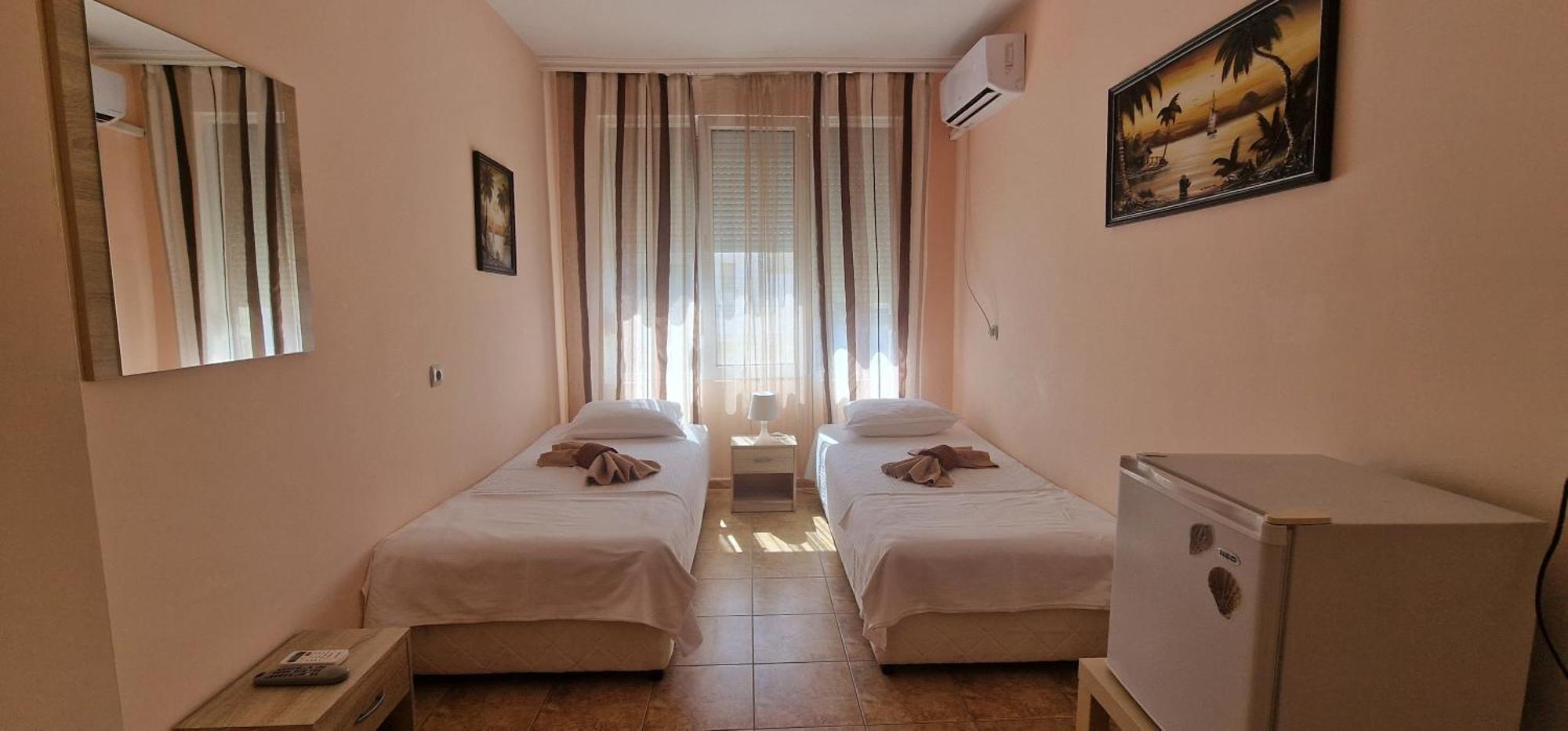 Guest House Maggy Sozopol Exterior foto